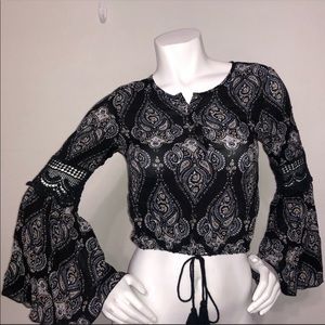 Kendall Kylie Bohemian Bell Sleeve Top Small Black Multicolor Festival Tie Crop